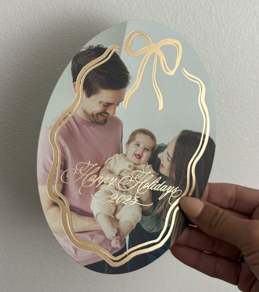 Oval Foil Holiday Stationery